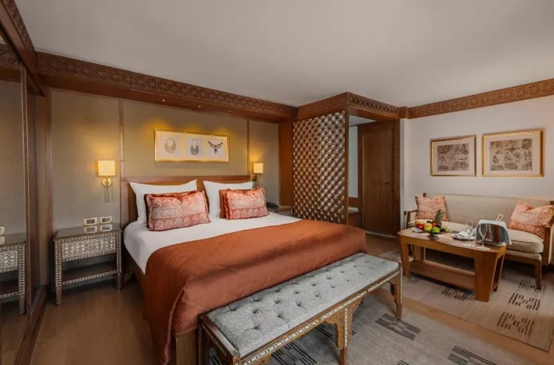 Crucero por el Nilo Jaz Senator — Solo Suites, Terraza Privada y Guía en Español
